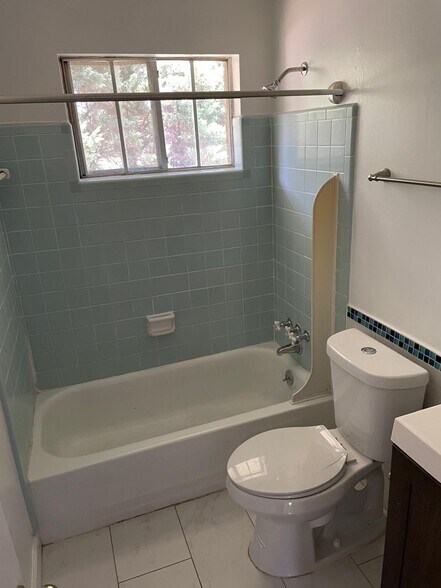 More Photos Of 393 Stone Mountain St, Lawrenceville Apartments For Sale