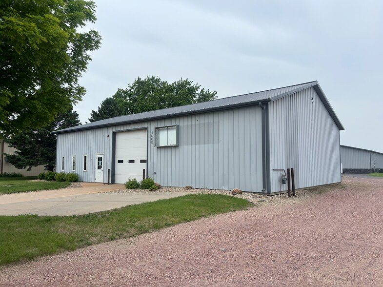Primary Photo Of 1005 N 9th Ave, Brandon Warehouse For Lease