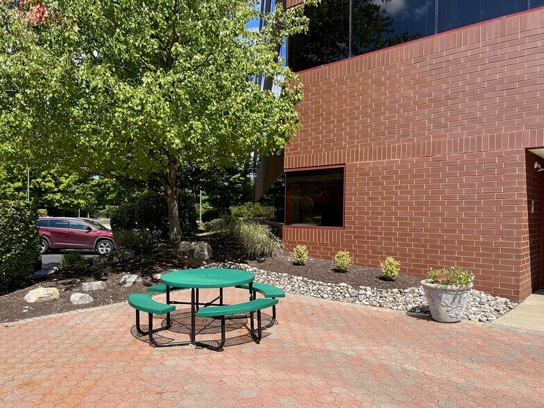 More Photos Of 41 University Dr, Newtown Coworking Space