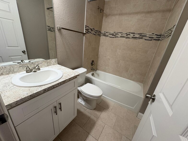 More Photos Of 640-650 E Grapefruit Ave, Lake Alfred Specialty For Sale
