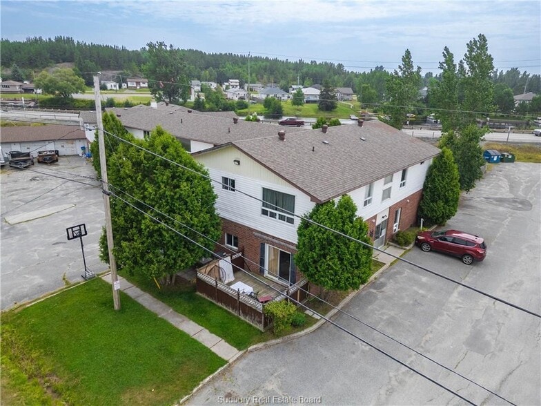 More Photos Of 29 Laren St, Wahnapitae Apartments For Sale