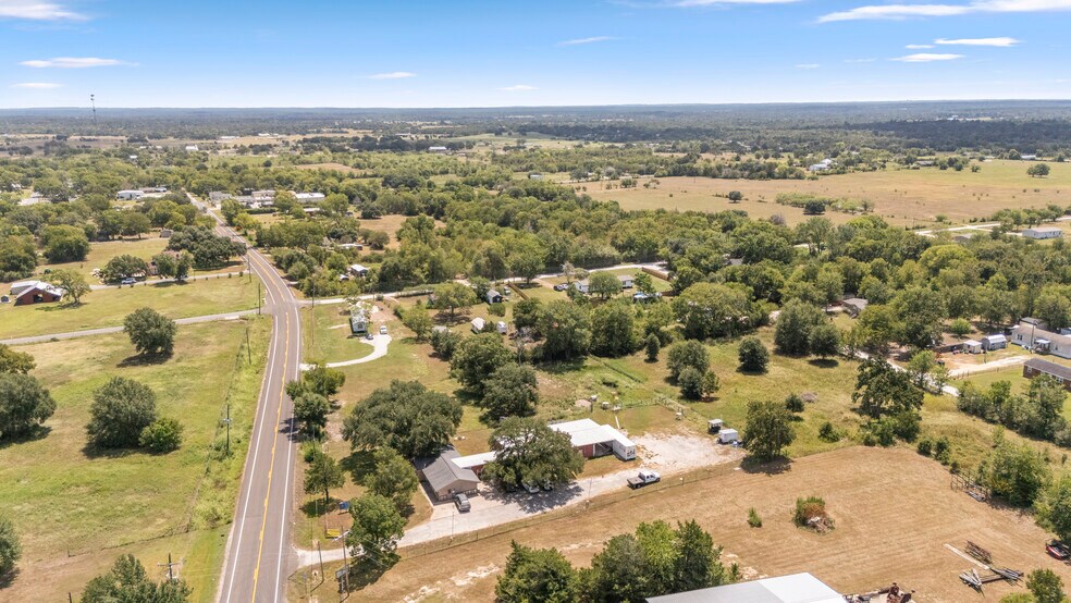More Photos Of 9772 FM 1696 Rd, Bedias Storefront For Sale