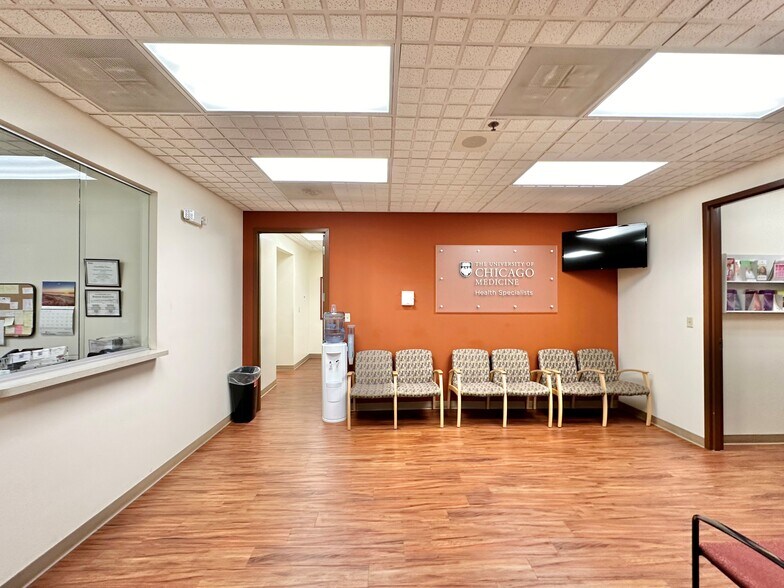 More Photos Of 222 Indianapolis Blvd., Schererville Office For Lease