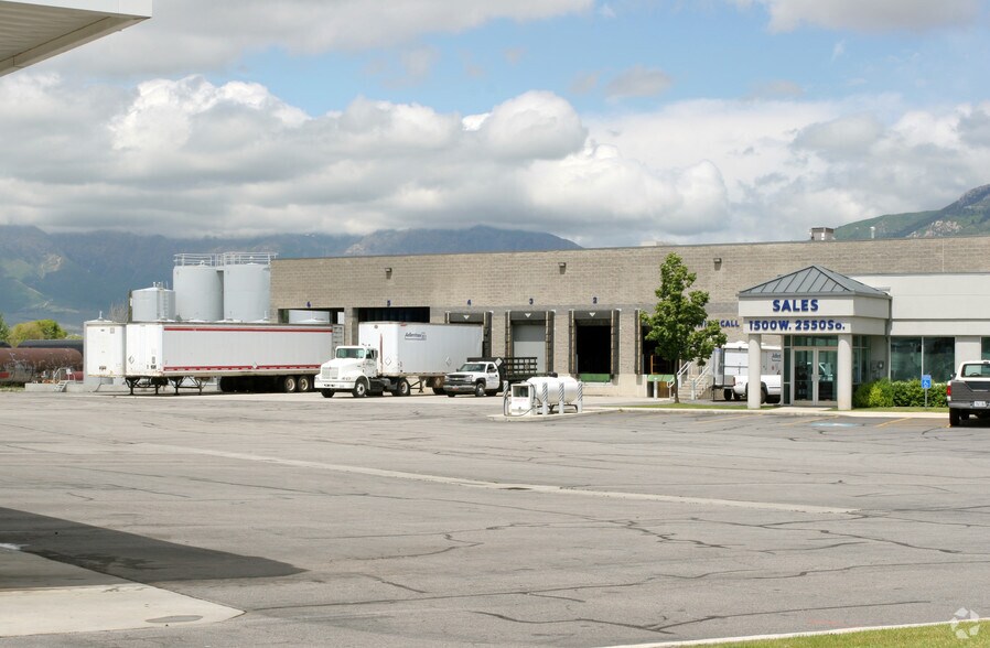 More Photos Of 1468 W 2550 S, Ogden Distribution For Lease