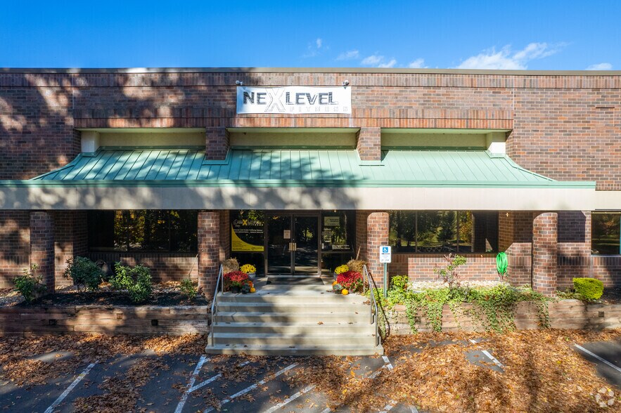 More Photos Of 500 Horizon Dr, Chalfont Research And Development For Lease