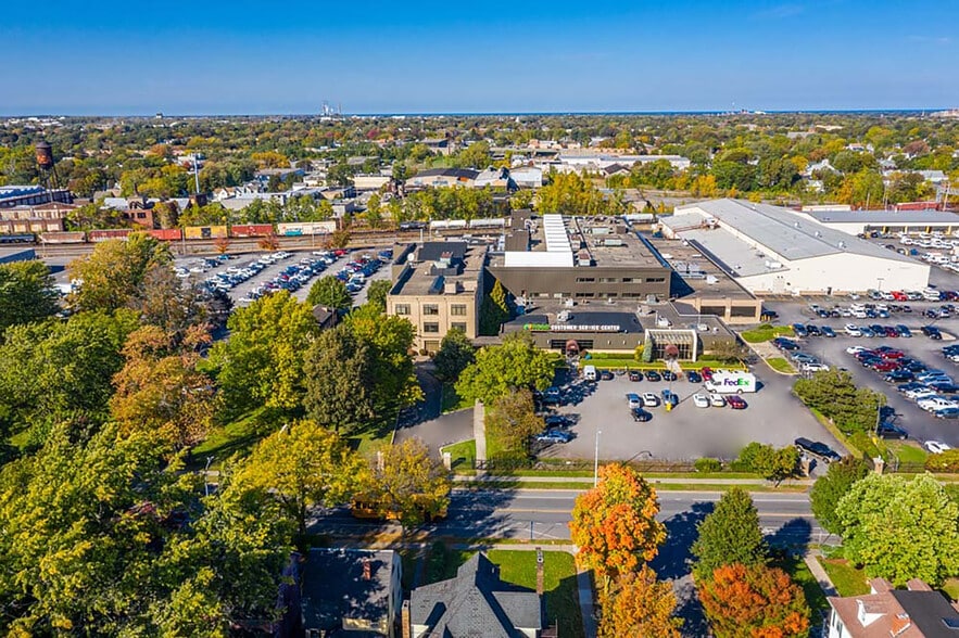 More Photos Of 400 West Ave, Rochester Flex For Sale