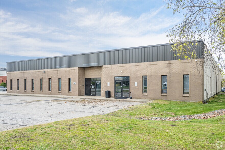 Primary Photo Of 33 Plan Way, Warwick Warehouse For Lease