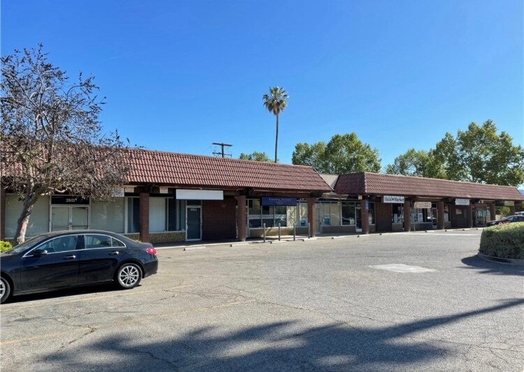 More Photos Of 2503-2539 Royal Ave, Simi Valley Unknown For Lease