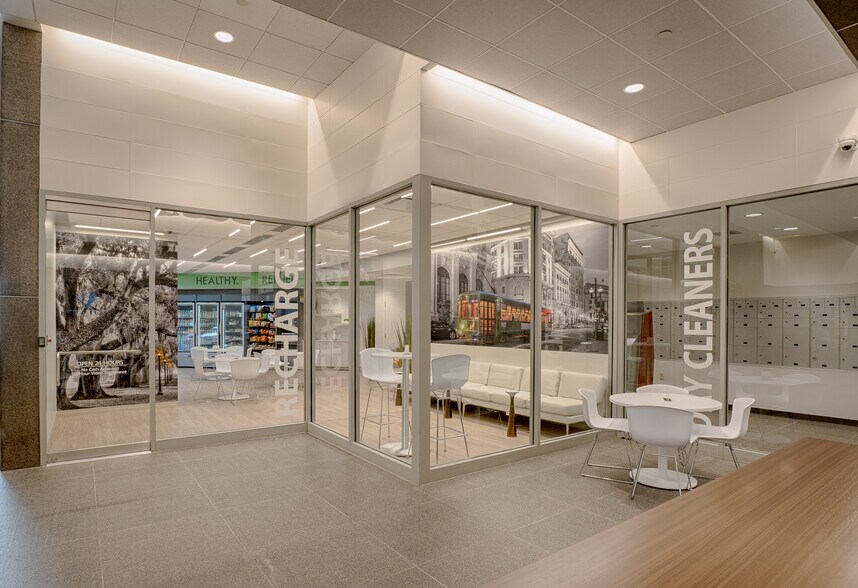 More Photos Of 1555 Poydras St, New Orleans Office For Sale