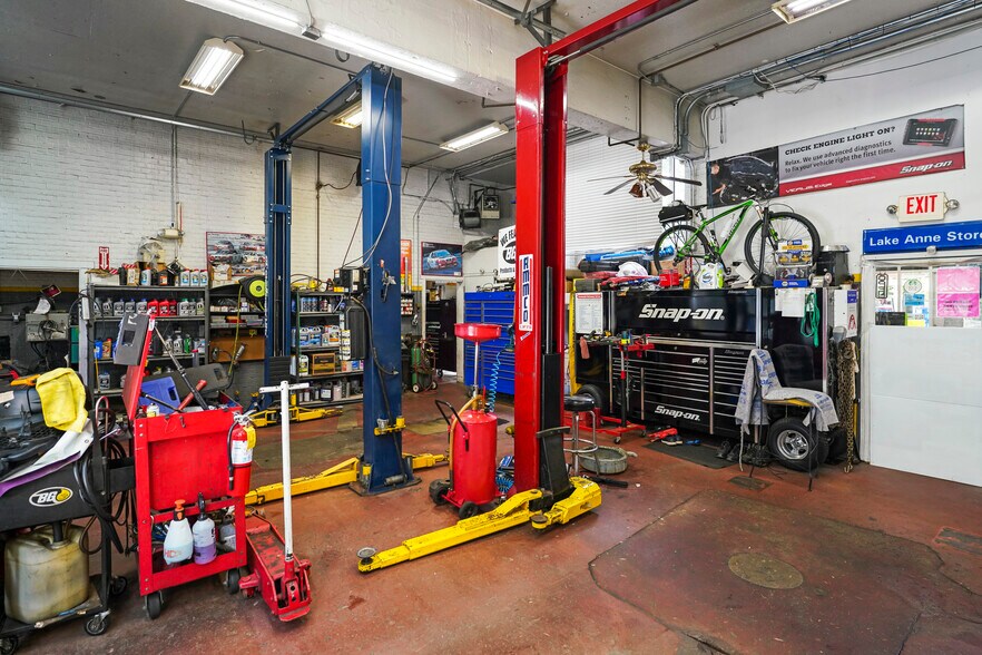 More Photos Of 11410 N Shore Dr, Reston Service Station For Sale