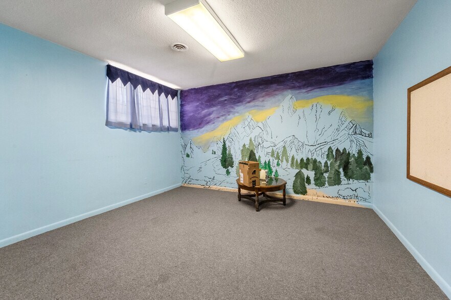 More Photos Of 2927 W Pikes Peak Ave, Colorado Springs Religious Facility For Sale