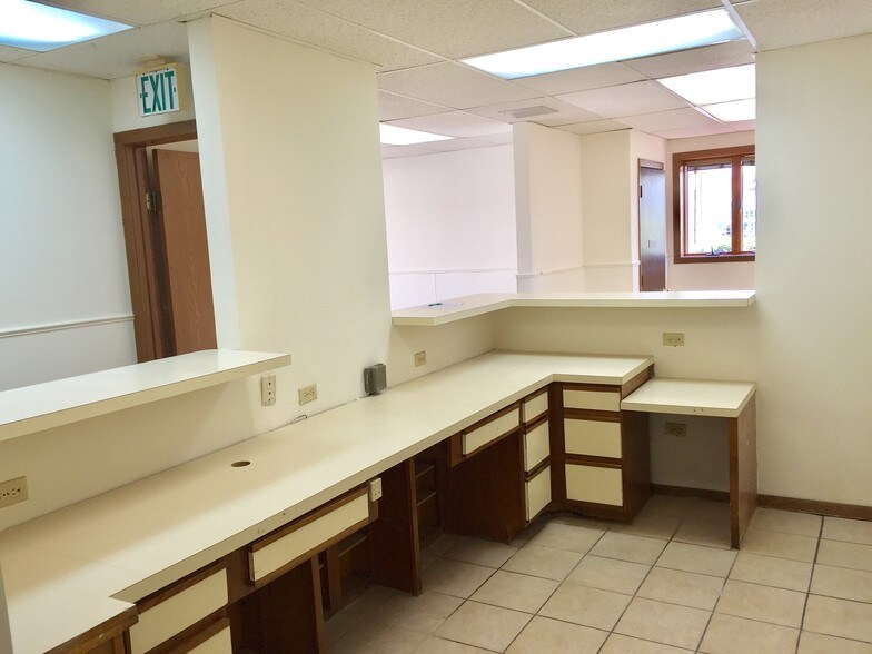 More Photos Of 8224 Calumet Ave, Munster Medical For Lease