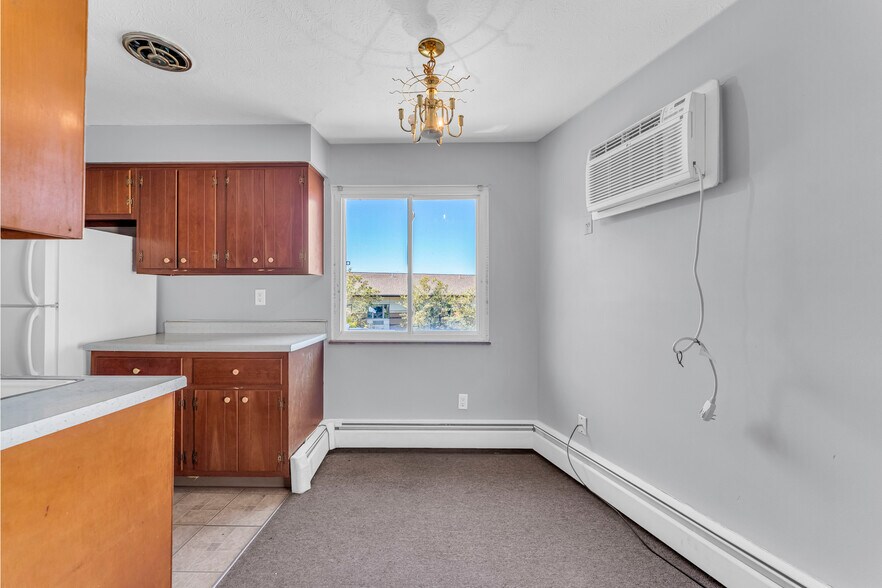 More Photos Of 18809 Bella Dr, Cleveland Apartments For Sale