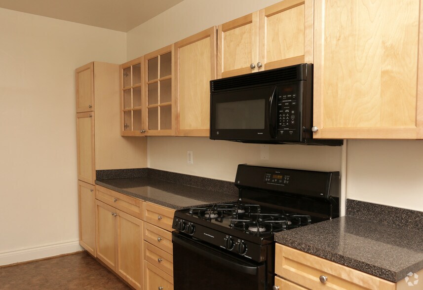 More Photos Of 3000 Connecticut Ave NW, Washington Apartments For Lease