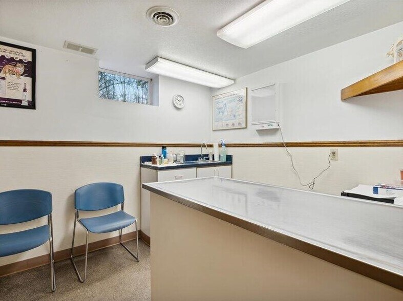 More Photos Of 4946 Page Ave, Michigan Center Medical For Sale