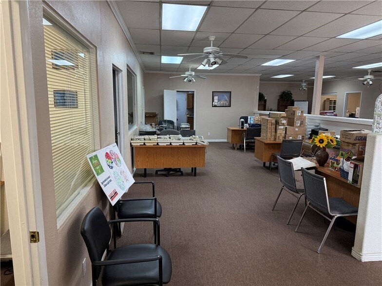 More Photos Of 2765 Highway 95, Bullhead City Office For Sale