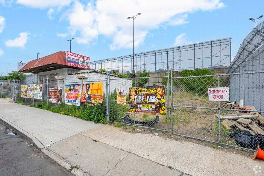 More Photos Of 1582 Linden Blvd, Brooklyn Land For Lease