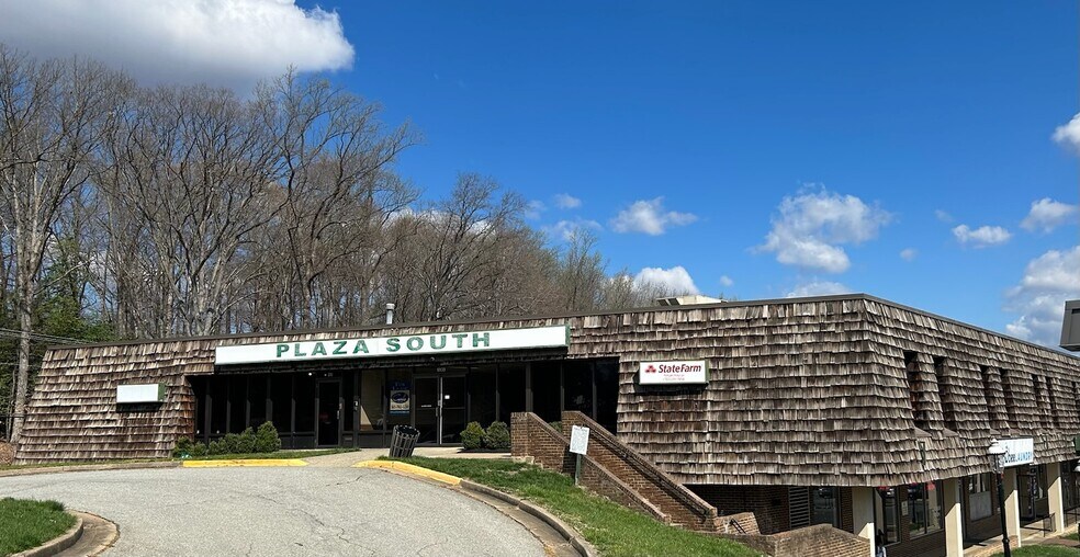 More Photos Of 18051-18139 Triangle Shopping Plz, Dumfries Unknown For Lease