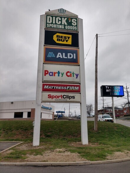 More Photos Of , Cincinnati General Retail For Sale