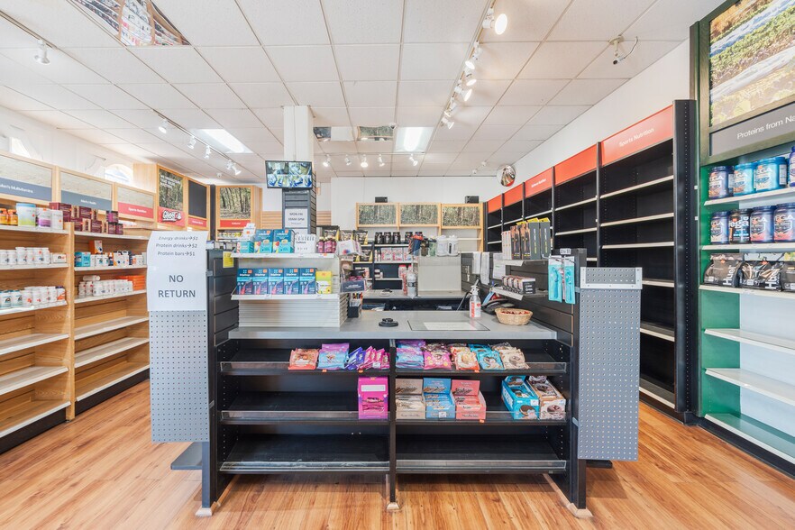 More Photos Of 159-165 S Western Ave, Los Angeles Loft Creative Space For Lease