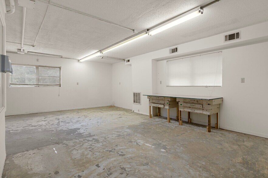 More Photos Of 377 Highway 40 W, Inglis Flex For Sale