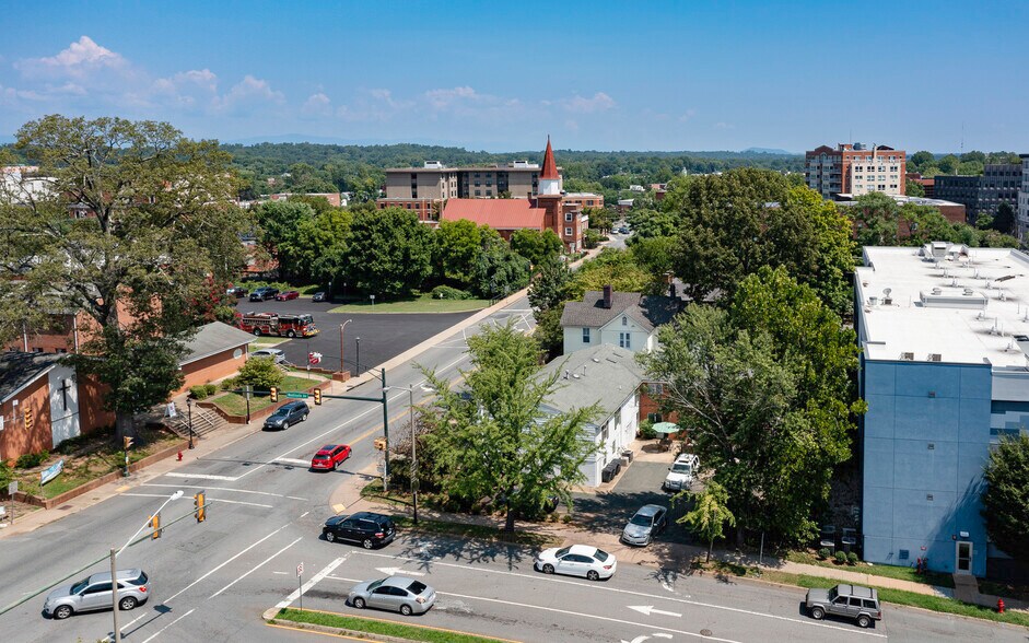 More Photos Of 218 Ridge St, Charlottesville Specialty For Sale