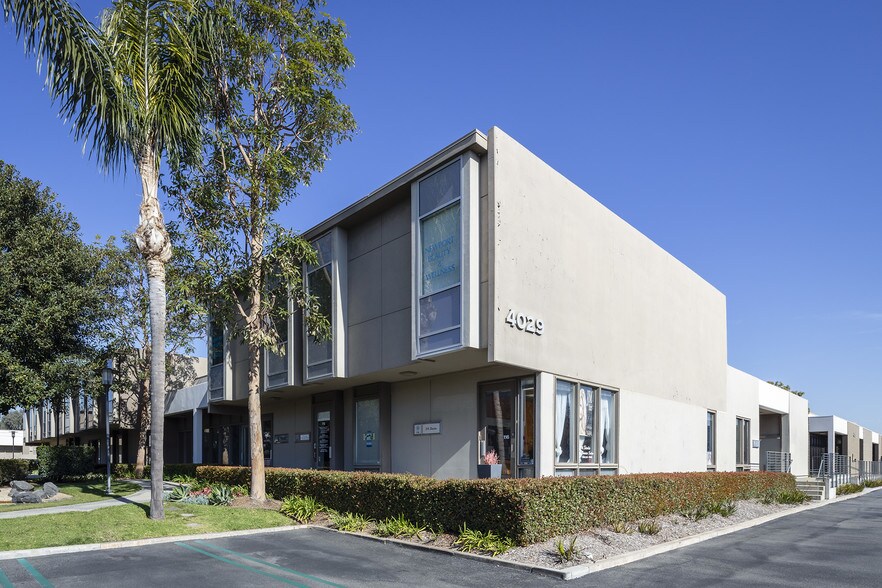 More Photos Of 4029 Westerly Pl, Newport Beach Office For Lease