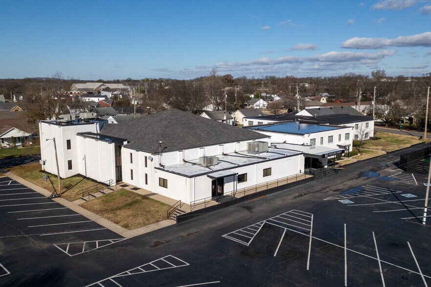 Primary Photo Of 310 Coles Ferry Pike, Lebanon Specialty For Sale