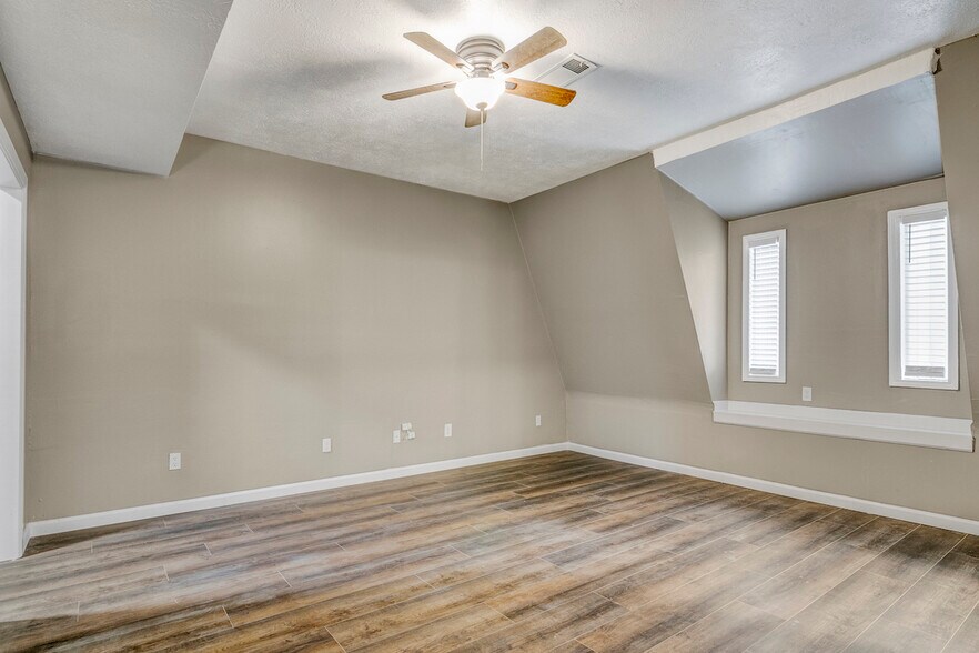 More Photos Of 3350 Mcfaddin Ave, Beaumont Apartments For Lease
