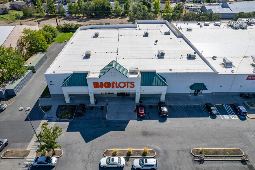 More Photos Of 14024 E Sprague Ave, Spokane Valley General Retail For Sale