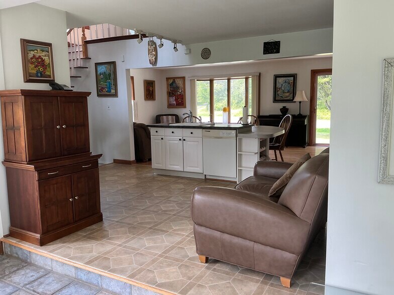 More Photos Of 2275 Duanesburg Rd, Duanesburg Veterinarian Kennel For Sale