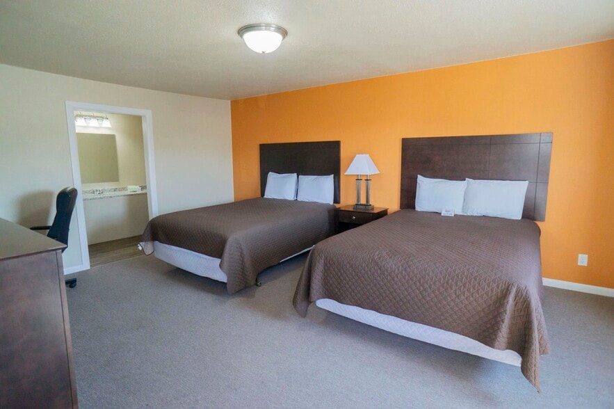 More Photos Of 1208 Oklahoma Ave, Woodward Hotel For Sale