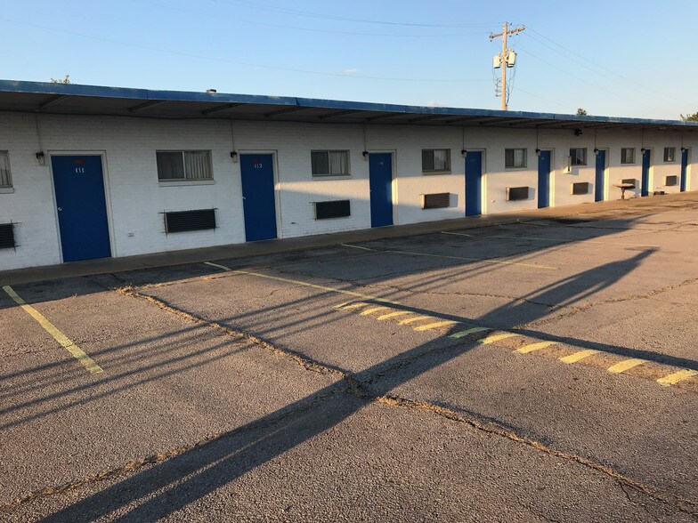 More Photos Of 3000 N Broadway St, Poteau Hotel For Sale