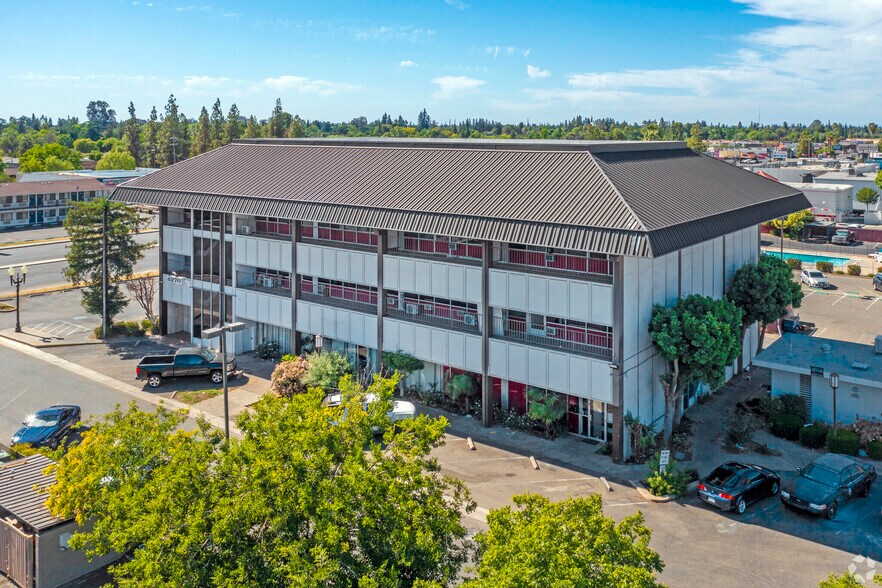 More Photos Of , Fresno Office For Sale