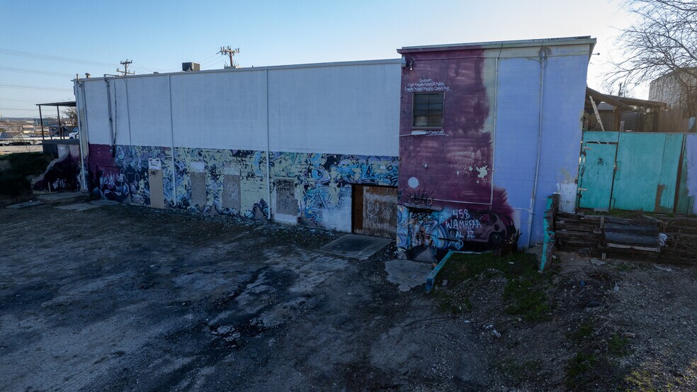 More Photos Of 8123 Broadway St, San Antonio Freestanding For Sale