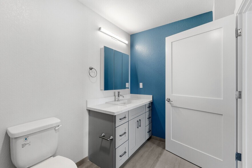 More Photos Of 500 San Benito St, Hollister Office Residential For Sale