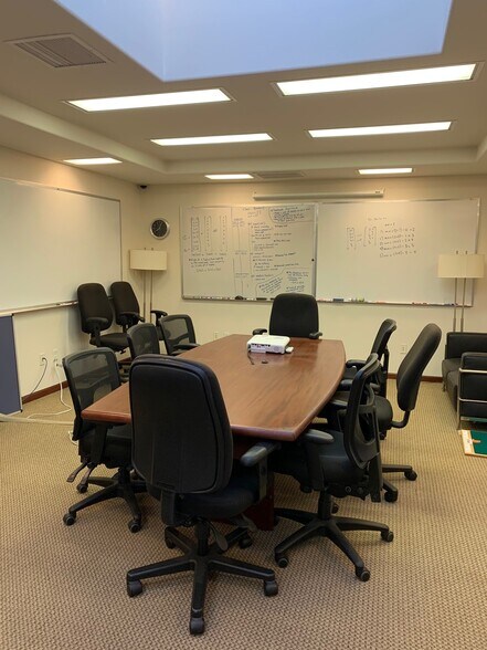 More Photos Of 335 Main St, Los Altos Storefront Retail Office For Lease