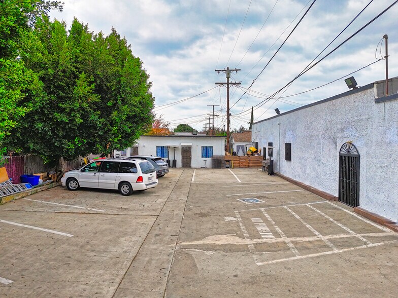 More Photos Of 6617 S San Pedro St, Los Angeles Flex For Sale