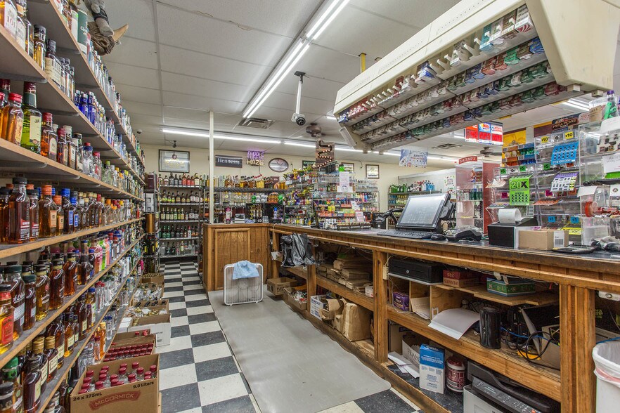 More Photos Of 11005 NE 23rd St,, Nicoma Park Freestanding For Sale