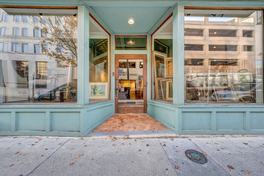 More Photos Of 12 Campbell Ave SE, Roanoke Storefront Retail Office For Sale