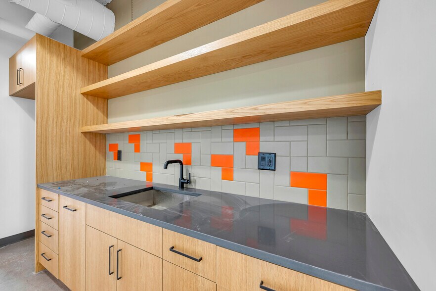 More Photos Of 1441 Brooklyn St, Detroit Loft Creative Space For Lease