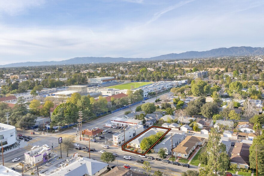 More Photos Of 11675 Magnolia Blvd, North Hollywood Apartments For Sale