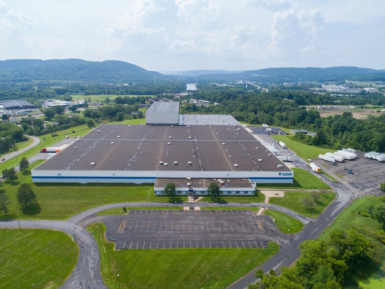 More Photos Of 1 Grosset Dr, Kirkwood Township Warehouse For Lease