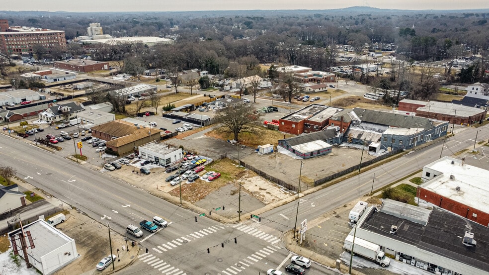 More Photos Of 226 S Linwood Rd, Gastonia Warehouse For Sale
