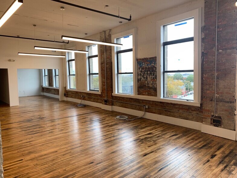 More Photos Of 915 Spring Garden St, Philadelphia Loft Creative Space For Lease