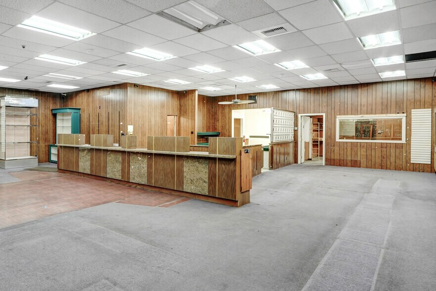 More Photos Of 376 N D St, San Bernardino Storefront Retail Office For Sale