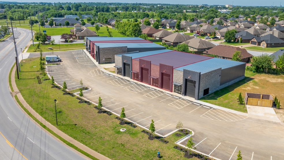 More Photos Of 682-778 White Rd, Springdale Industrial For Lease