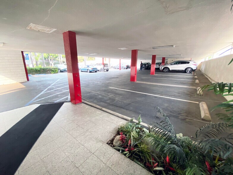 More Photos Of 270 26th St, Santa Monica Medical For Lease