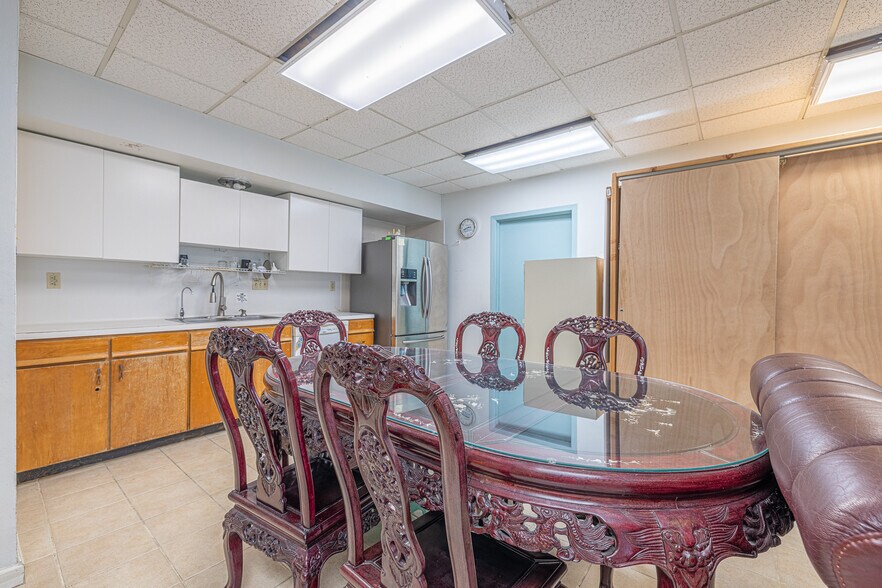 More Photos Of 3221 Fannin St, Houston Medical For Lease