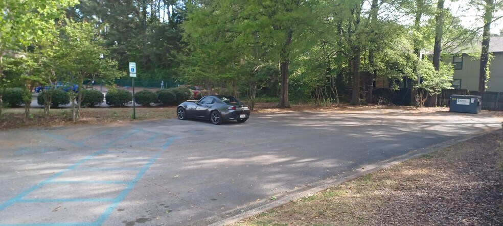 More Photos Of 210 Exchange Pl NW, Huntsville Office For Lease